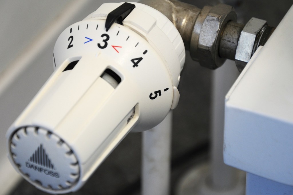 Válvulas termostáticas y distribuidores de costes de calor no siempre son efectivos si la caldera no posee regulación